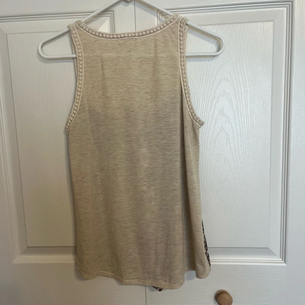 Taylor & Sage Cream and Brown Patterned Tank Top - Picture 3 of 9